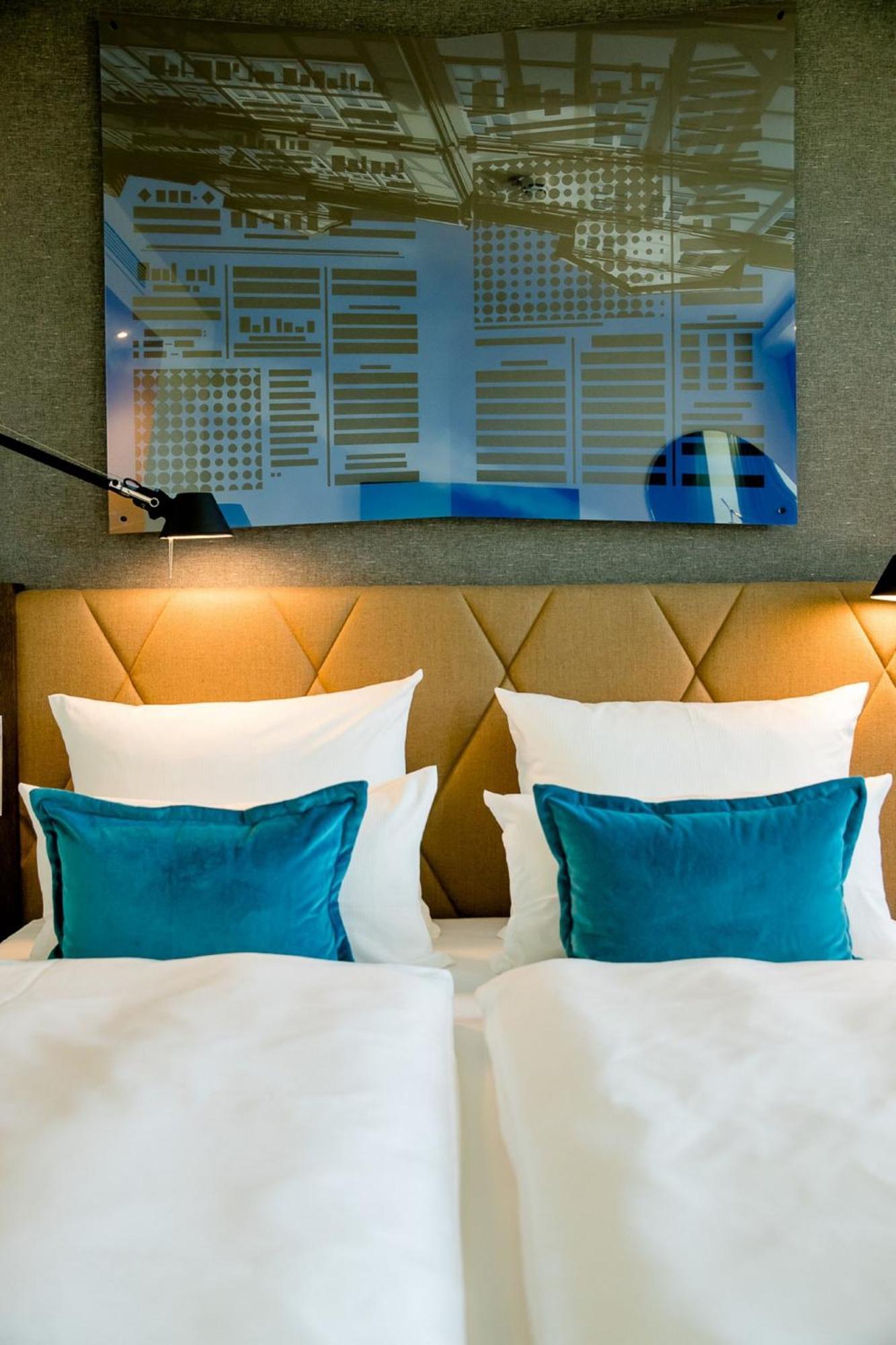 Motel One Hannover-Oper Экстерьер фото