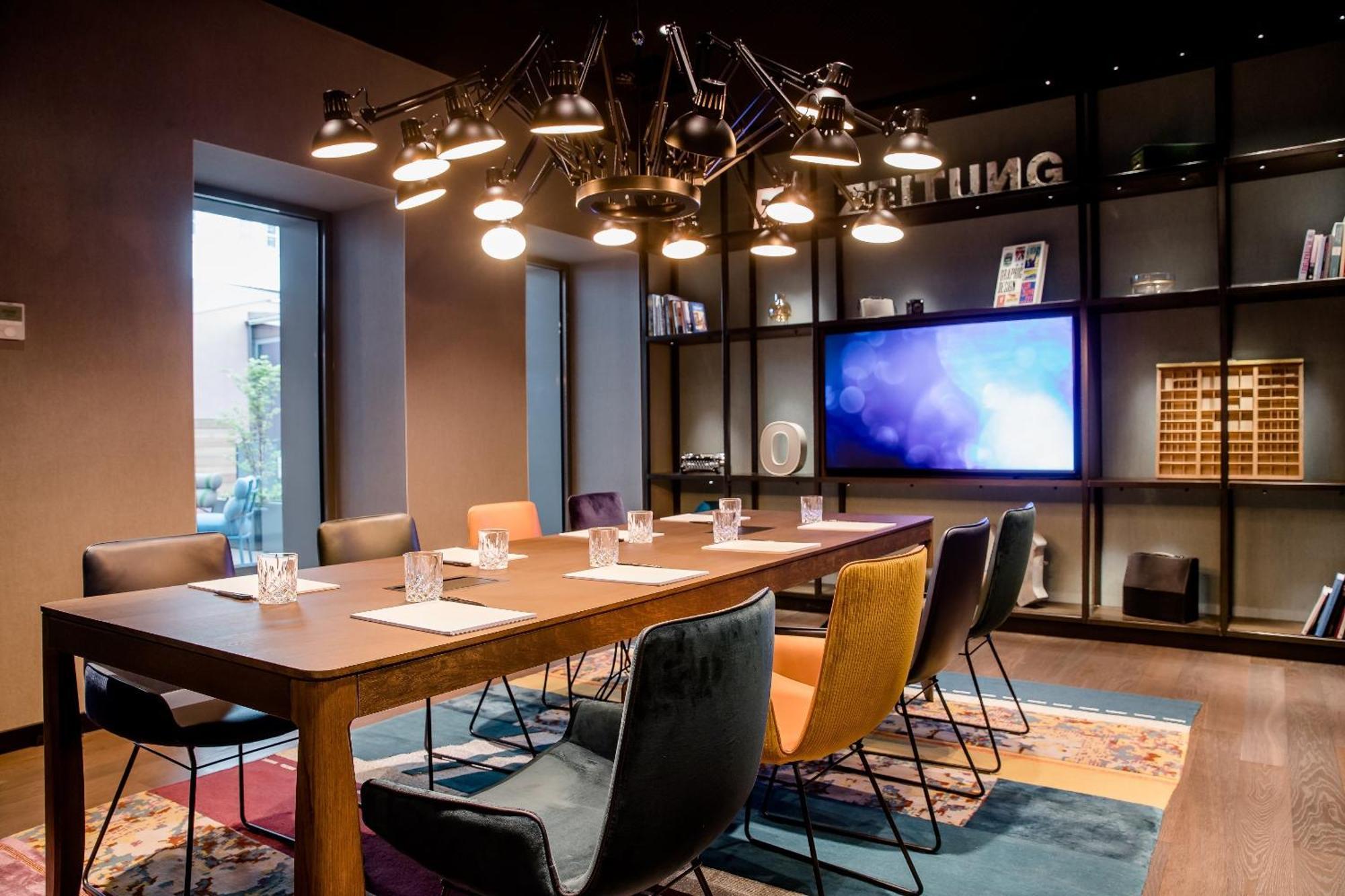 Motel One Hannover-Oper Экстерьер фото