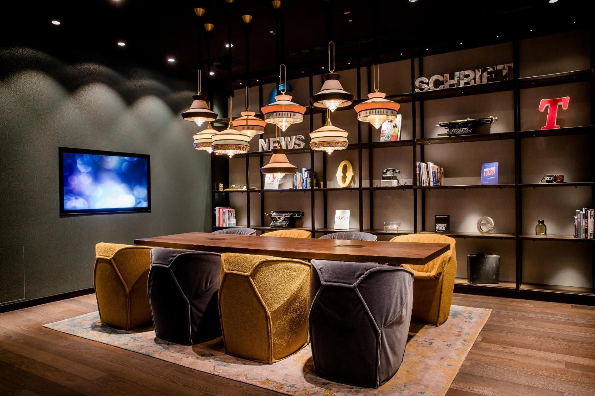 Motel One Hannover-Oper Экстерьер фото
